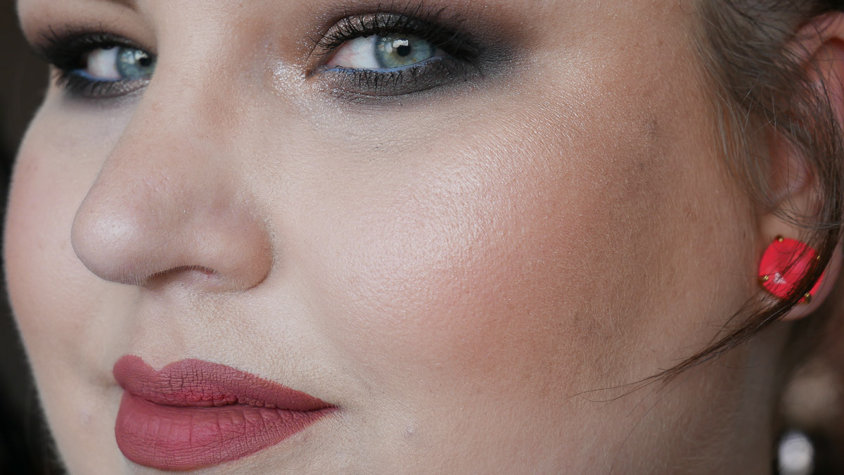 Makeup MAC Navy Times Nine Beauty Favorites Top 10 Armani Glow-22