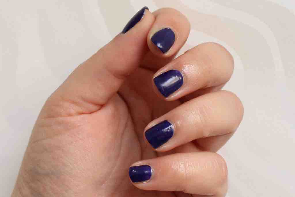 BOURJOIS 'Bleu Violet' Nail Laquer