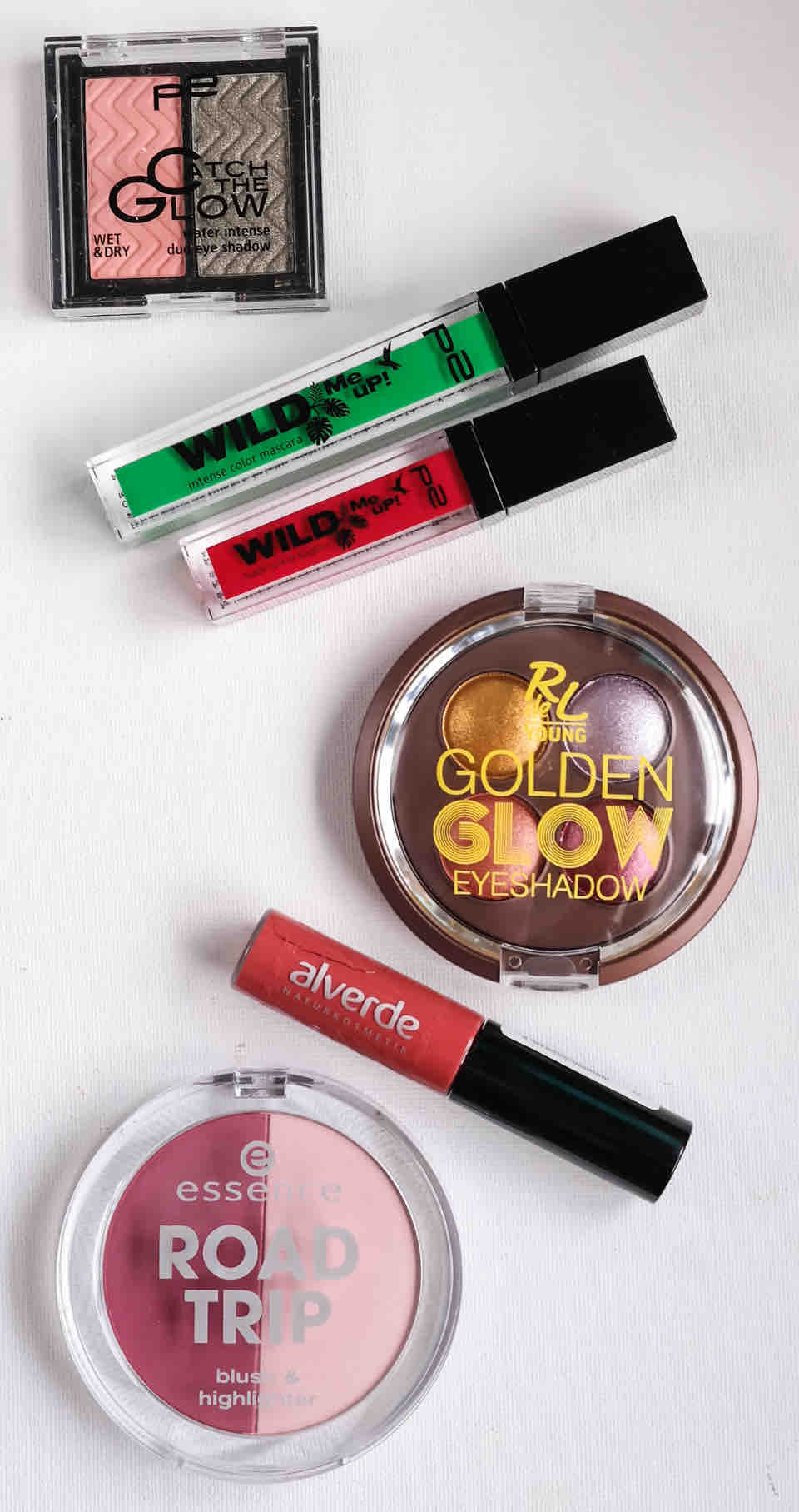 Drogerie Juli 2014 p2 Catch the Glow Wild me up Rival de Loop Golden Glow ALVERDE essence Road Trip