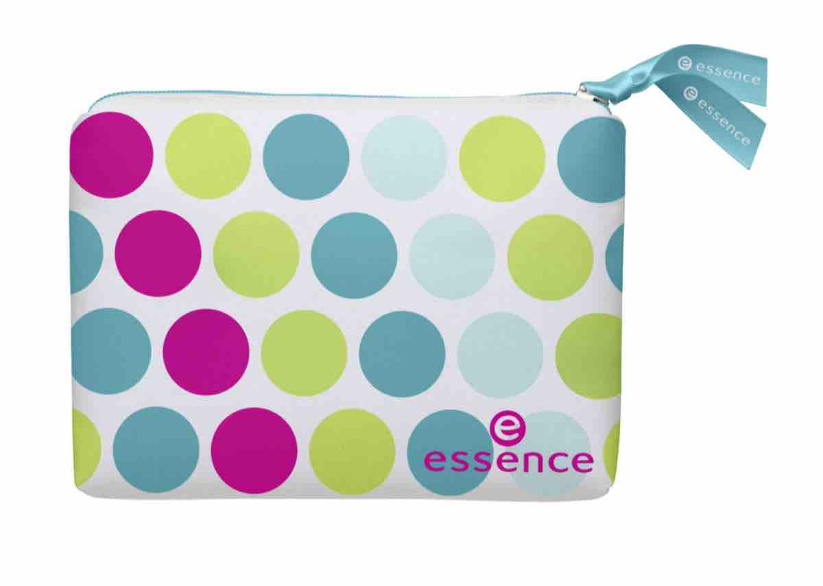 ESSENCE Makeup Bag ESSENCE Makeup Bag