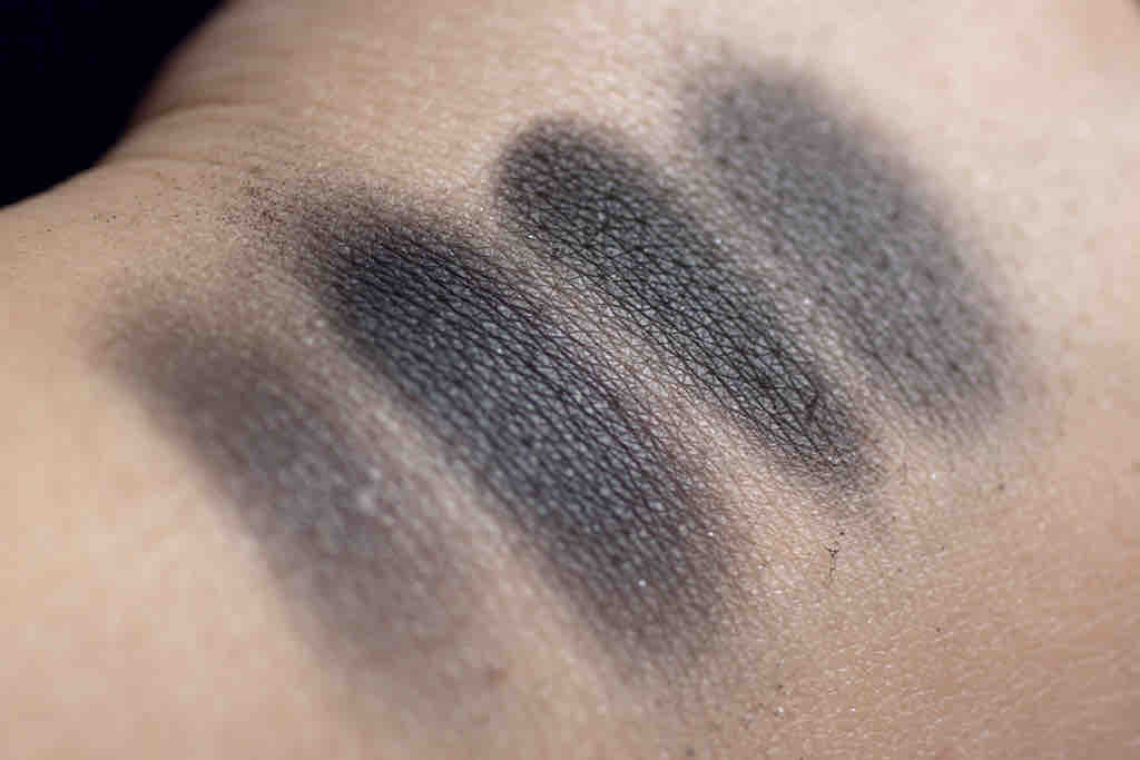 MAC 'Dark Dare' Extra Dimension Eyeshadow Swatches MAC 'Dark Dare' Extra Dimension Eyeshadow Swatches