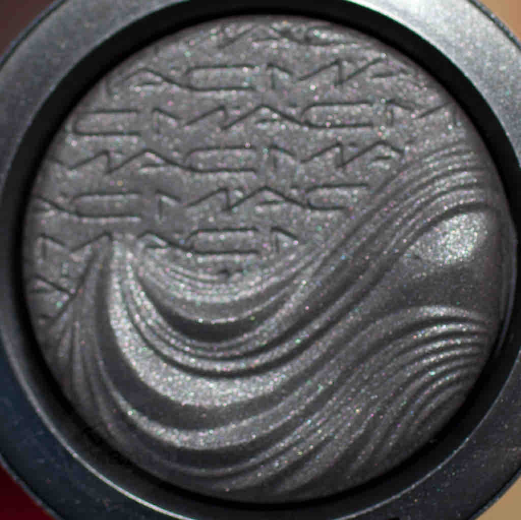 MAC 'Dark Dare' Extra Dimension Eyeshadow - Blitz MAC 'Dark Dare' Extra Dimension Eyeshadow - Blitz