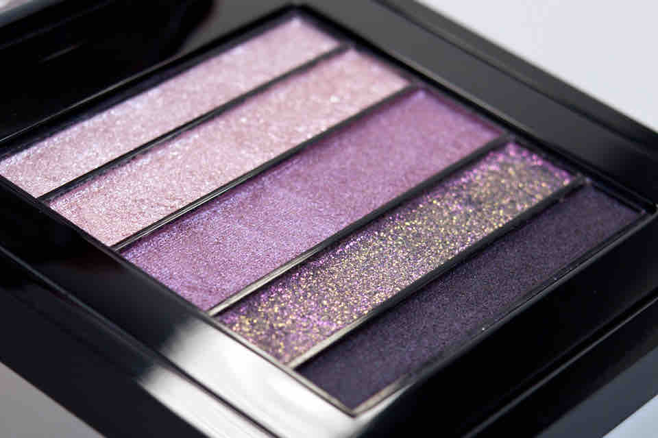 MAC Pinkluxe Veluxe Pearlfusion Shadow Palette Closeup