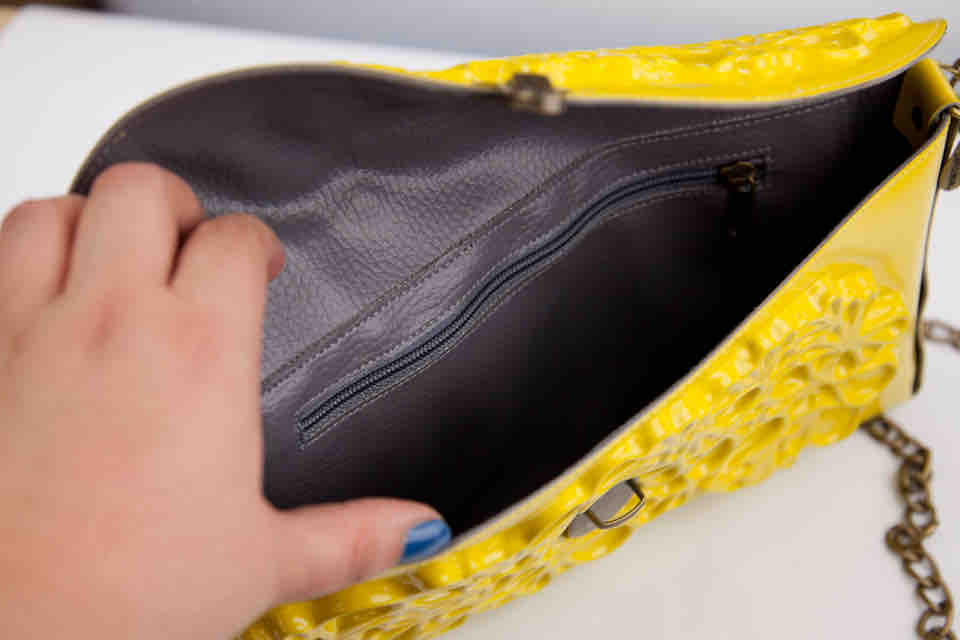 ME-DUSA Clutch and Necklace - Boticca Haul ME-DUSA Clutch and Necklace - Boticca Haul