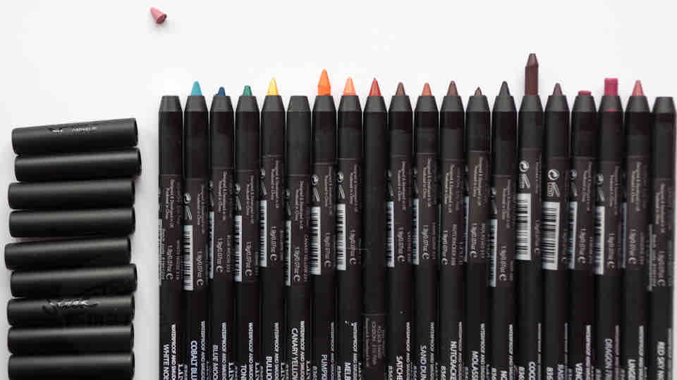 SLEEK Eau La la Liner offen