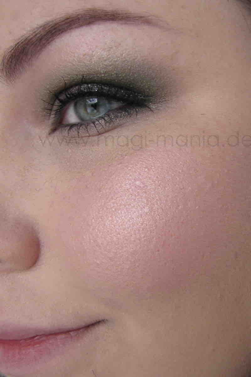 ACCESSORIZE With Love Merged Pretty Pink Blusher