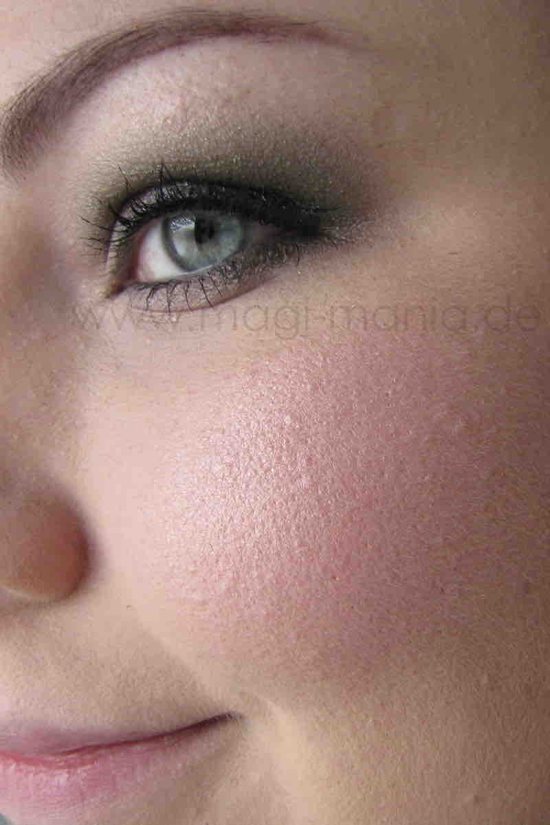 ACCESSORIZE With Love Merged Pretty Pink Blusher