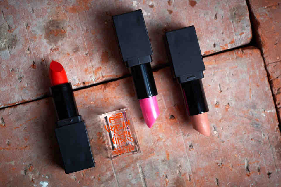 p2 Hot Flash Lipstick - Urban Club Vibes p2 Hot Flash Lipstick - Urban Club Vibes