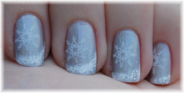 Nail Design Schneeflocken Stamping silber weiß
