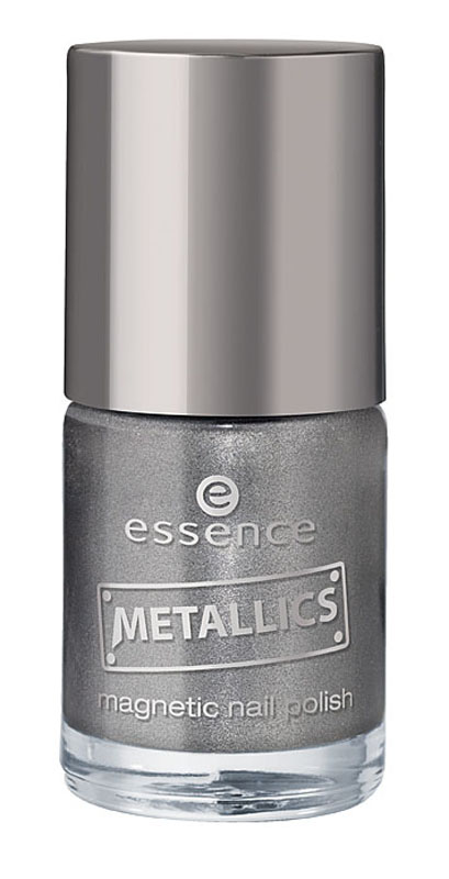 ESSENCE Metallics Trend Nail Polish 01