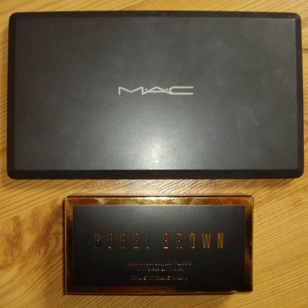 BOBBI BROWN Mini Bobbi Brights Palette vs. MAC 15er Palette