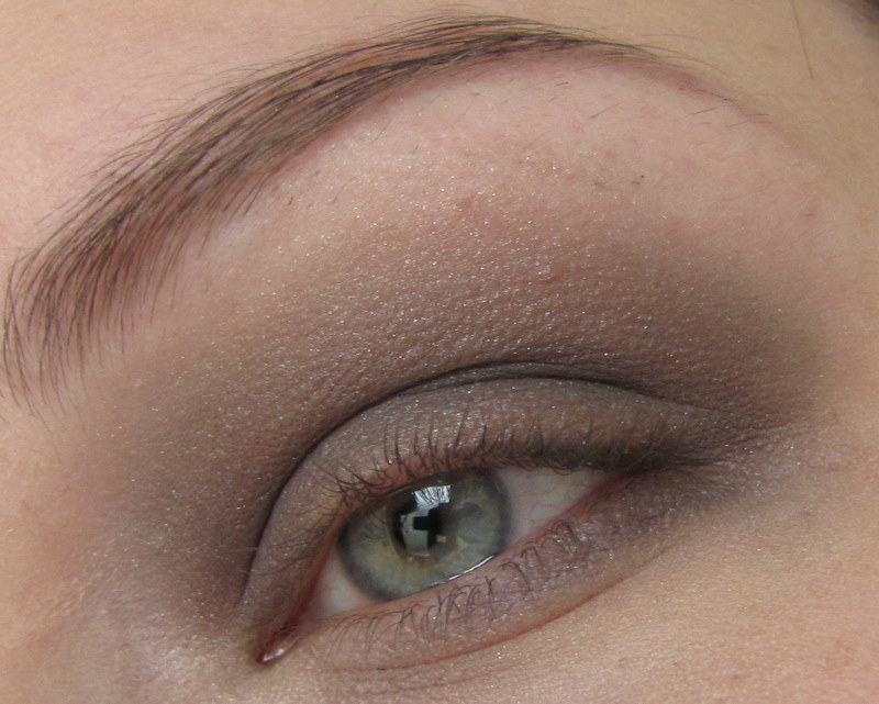 Dior-minaudiere-greygolds-eyeshadow-tutorial (8)
