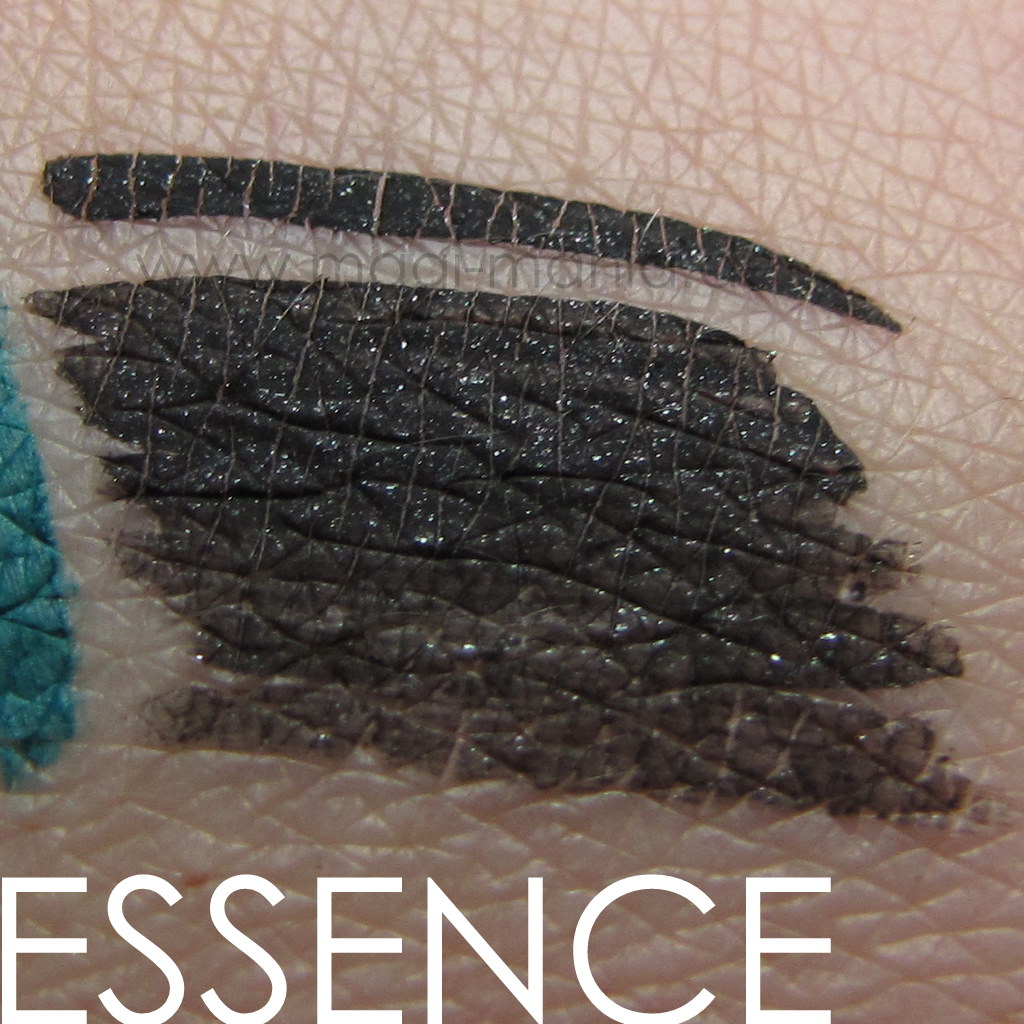 ESSENCE I love Berlin - Berlin Story Liquid Eyeliner (Tageslicht)