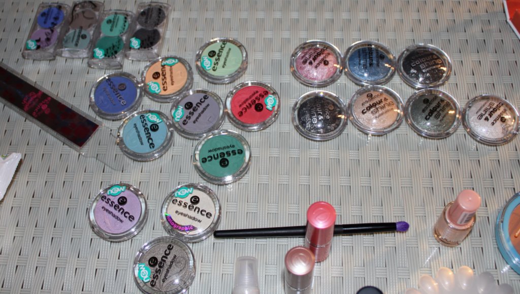 ESSENCE: neue Produkte kaufen in Deutschland