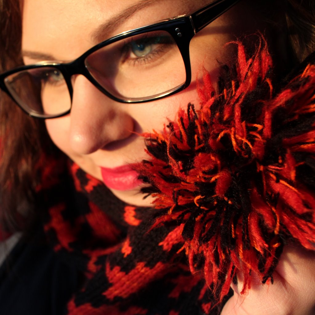 ASOS-Schal-mit-Hahnentrittmuster-und-Bommeln-41