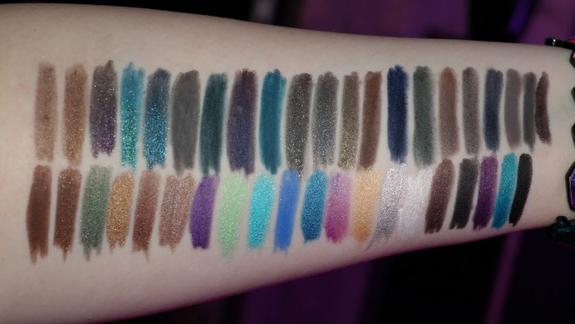 URBAN DECAY 24/7 Glide-on Swatches