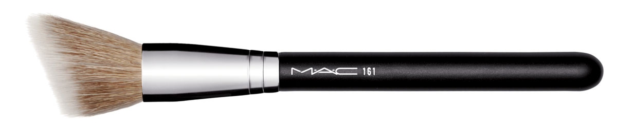 MAC Haute Dogs 161SE Duo Fibre Face Glider Brush
