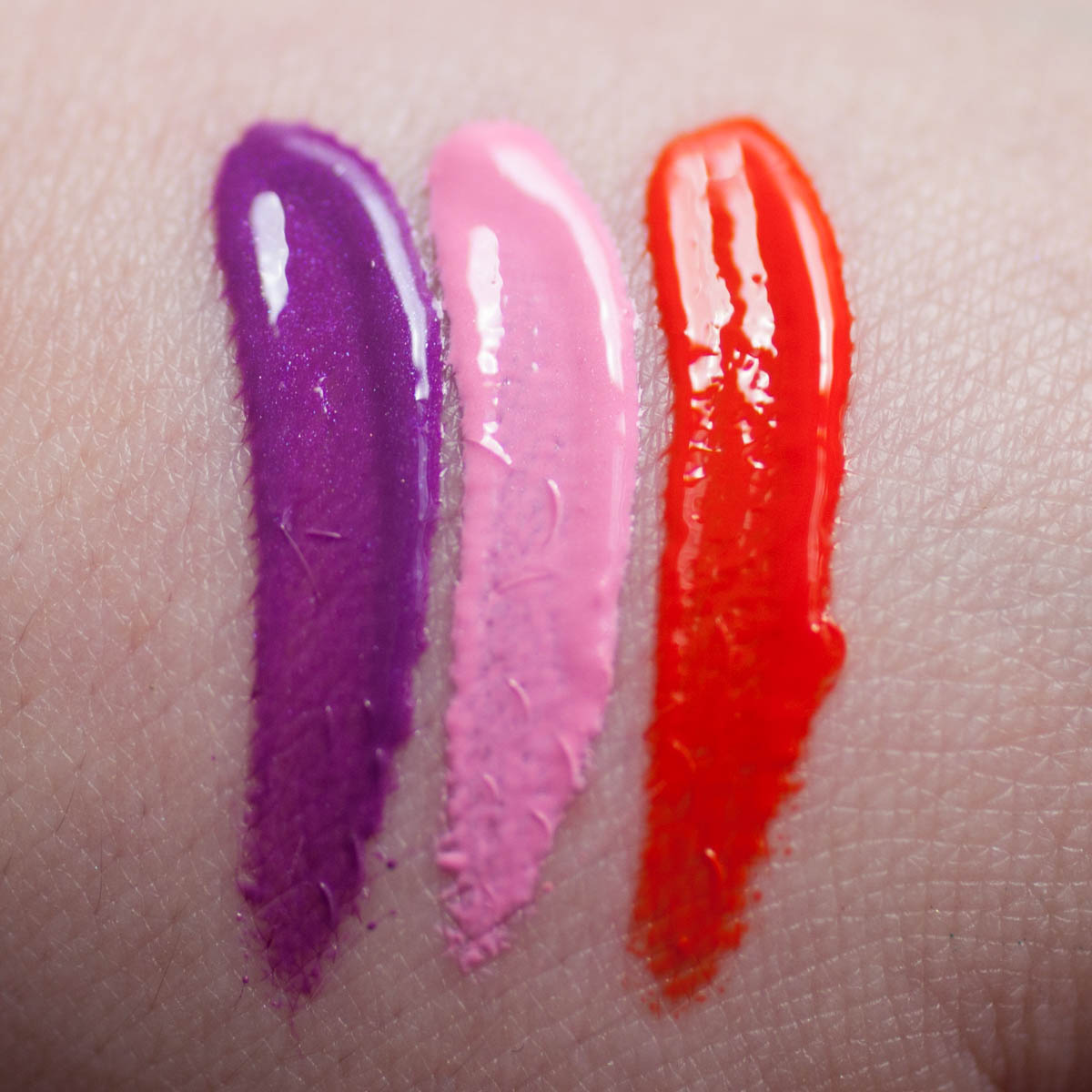 MAC Vamplify How Chic is this Speed Up Push Some Buttons Swatches