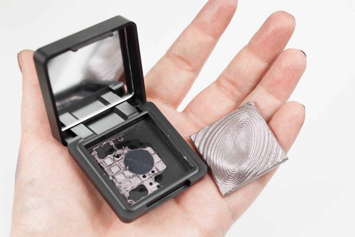 KIKO Water Eyeshadow Depotting