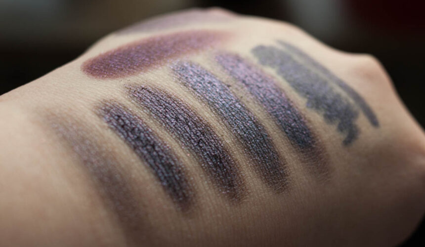 DOUGLAS Lost in Galaxy Eyeshadow „Green“ indirektes Licht