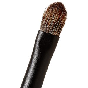 SURRATT BEAUTY Classique Shadow Brush Petite Detail