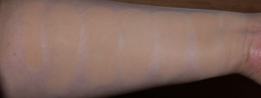 URBAN DECAY Naked Skin Foundation 02 mit Pudern | Blitz | Flashback?