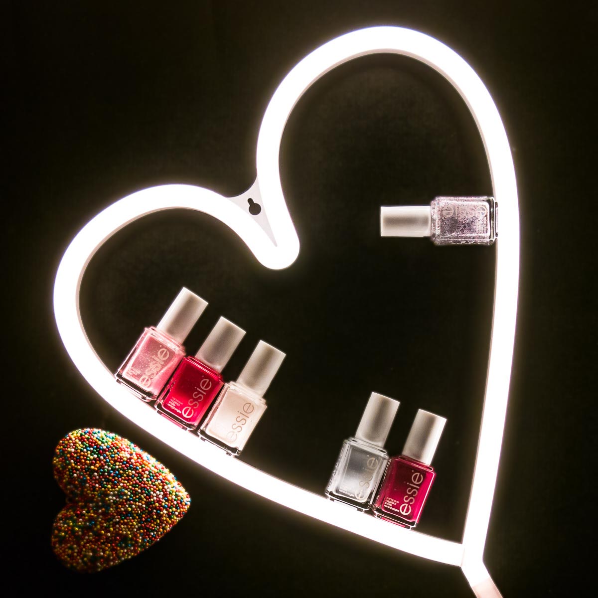 ESSIE Lieblingsmensch Collection Congrats Nail Polish Nagellack Giveaway Gewinnspiel Beauty Blogger Adventskalender 2017-2