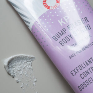 FIRST AID BEAUTY KP Bump Eraser Body Scrub Exfoliant Peeling Pumice AHA Texture