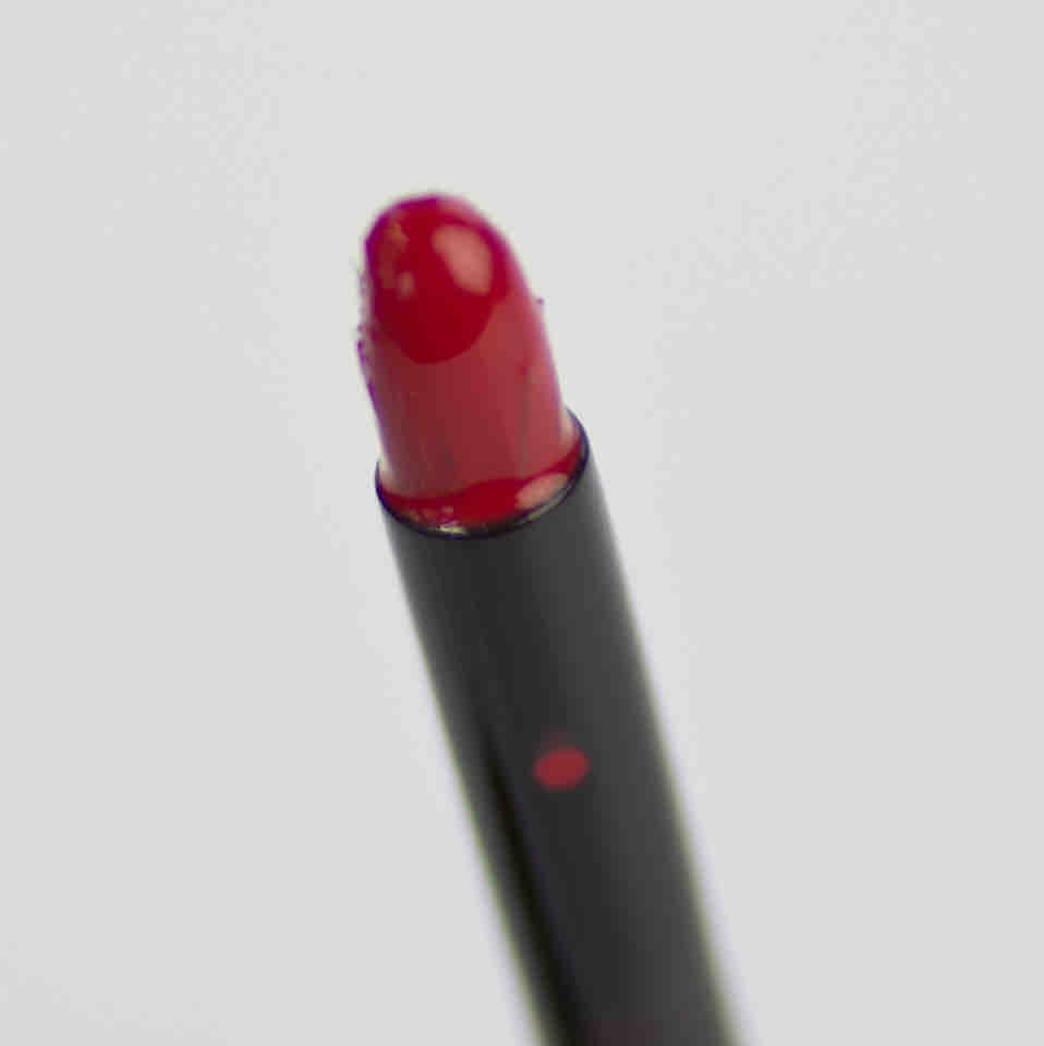 ARTDECO Chinois 28 Dita Von Teese Classics Lip Lacquer - Brush ARTDECO Chinois 28 Dita Von Teese Classics Lip Lacquer - Brush