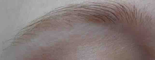 Alverde_Augenbrauengel_Blond_Augenbrauen