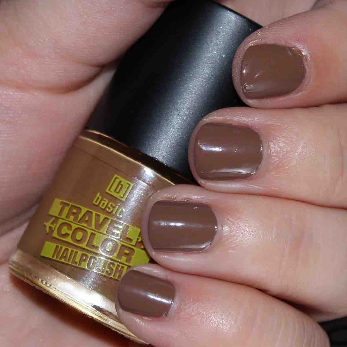 BASIC Neu Delhi Travel Color Nail Polish Schlecker Braun (5)
