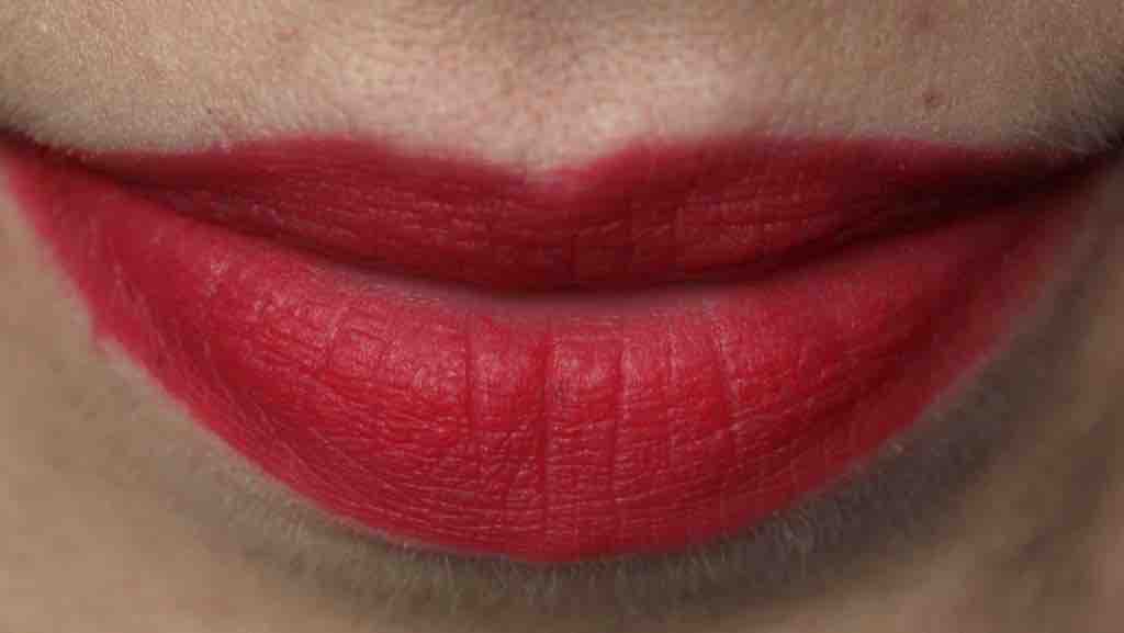 BASIC Tentacion Lip Gloss SEVILLA matt rot orange (5)