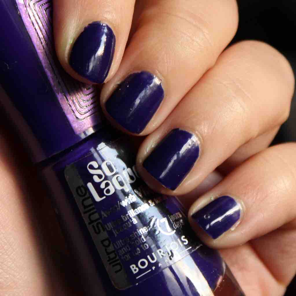 BOURJOIS'Bleu Violet' Nail Laquer