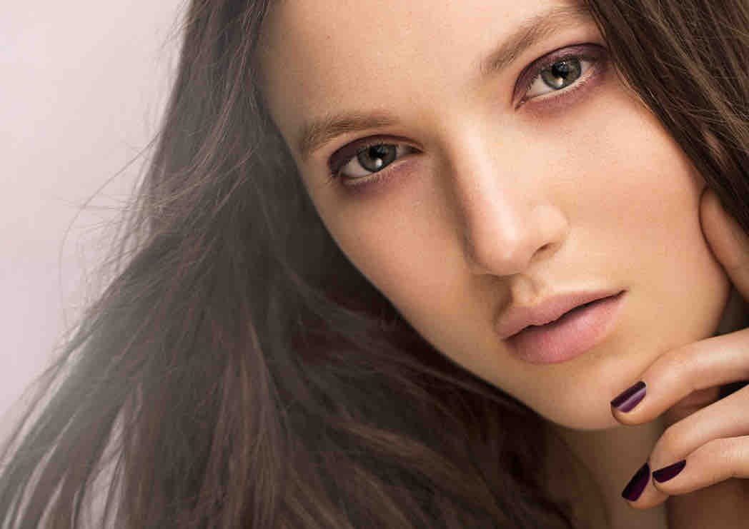 BURBERRY The Bloomsbury Girls Ambient