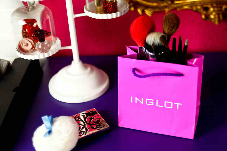 Beauty Recycling DIY Pinselbecher aus Müll Beauty Recycling DIY Pinselbecher aus Müll