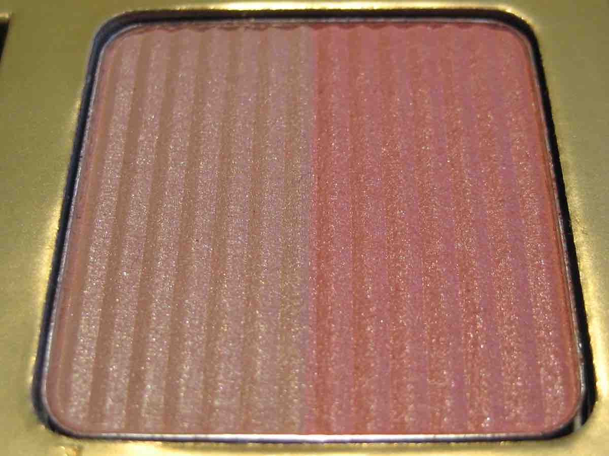 Benefit_Shes so jetset10