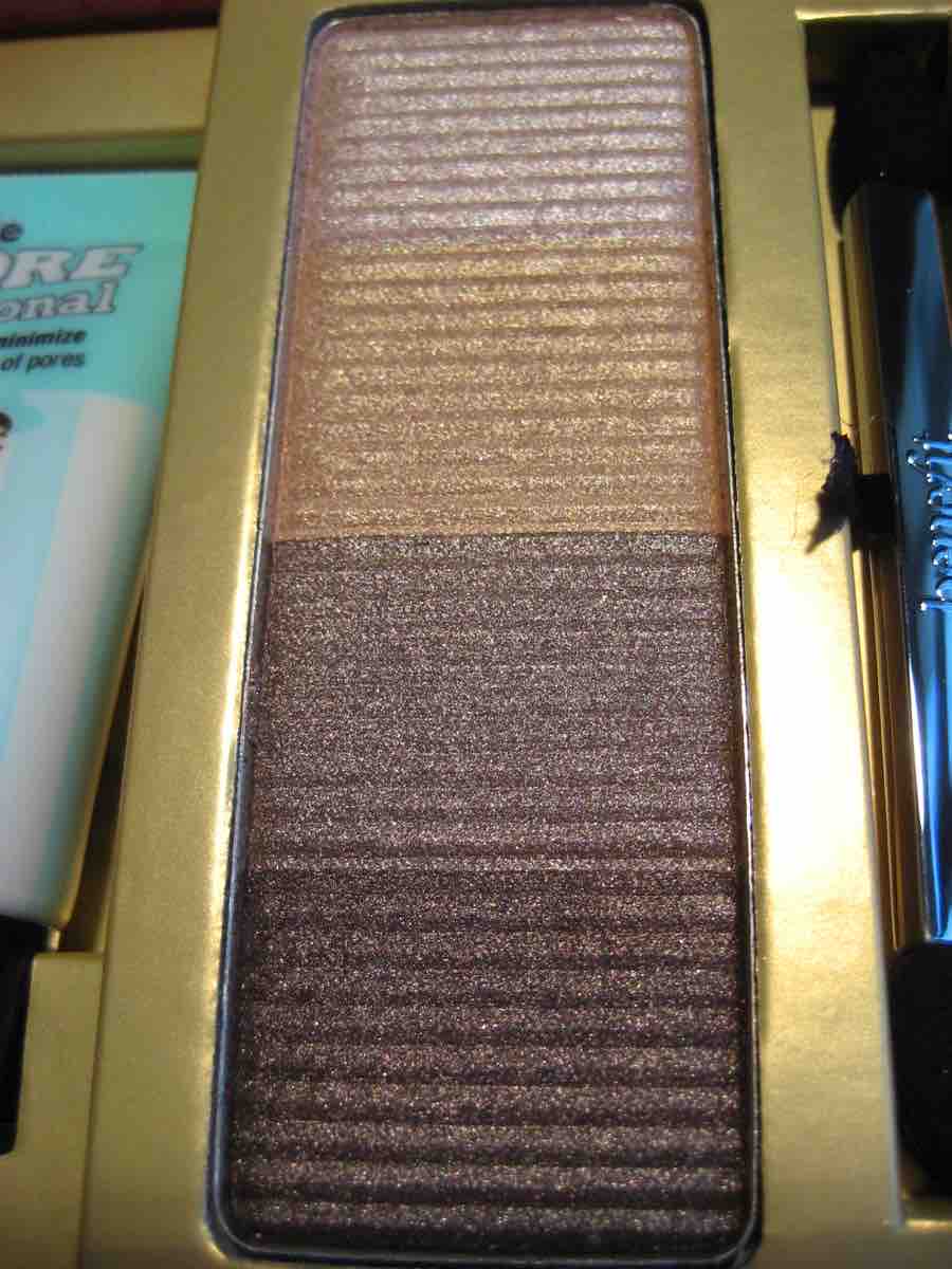 Benefit_Shes so jetset9