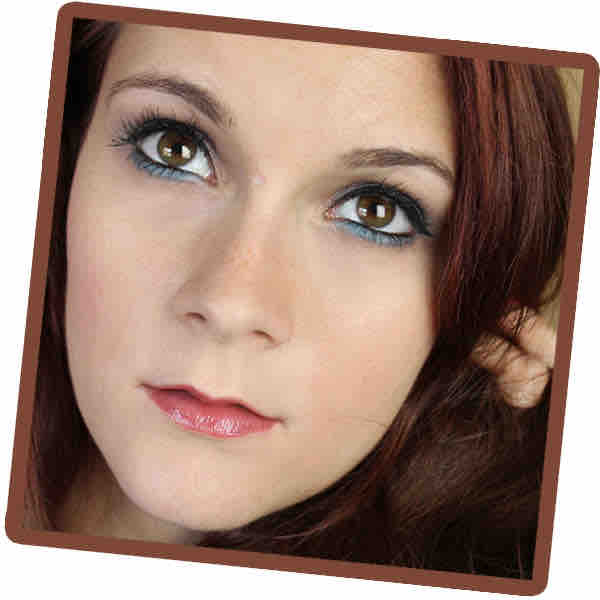 CATRICE Upside Brown 050 Ultimate Shine Gel Lip Colour Talasia CATRICE Upside Brown 050 Ultimate Shine Gel Lip Colour Talasia