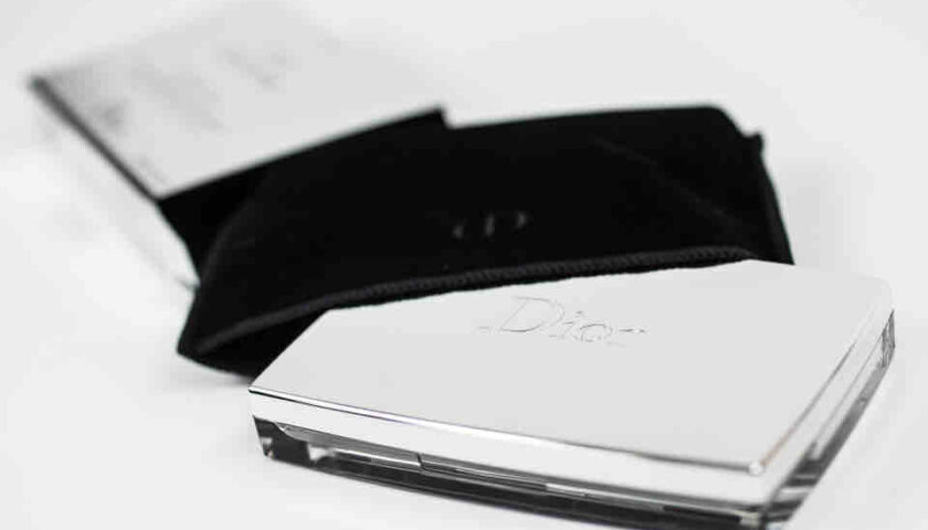 DIOR Eye Reviver Eyeshadow Palette Backstage Pro Case