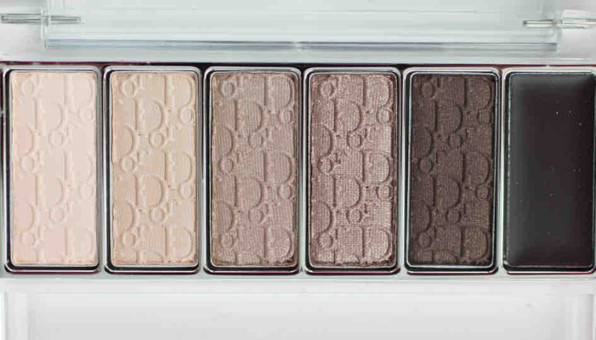 DIOR Eye Reviver Eyeshadow Palette Backstage Pro im Tageslicht