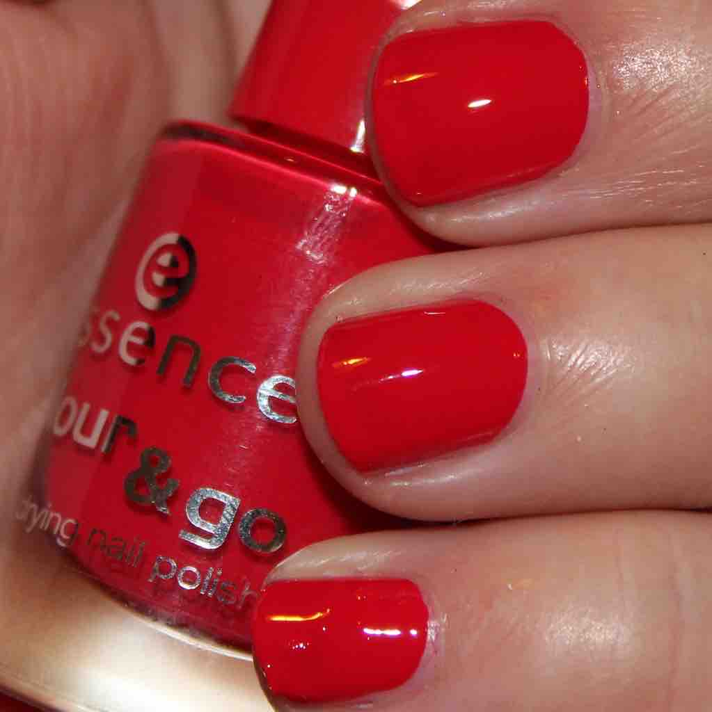 ESSENCE 'Better Late than Never' Colour & Go (92) ESSENCE 'Better Late than Never' Colour & Go (92)