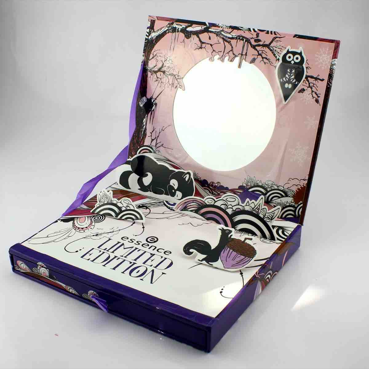 ESSENCE Eyeshadow Palette Limited Edition Christmas 2011 Reh Bambi (2)