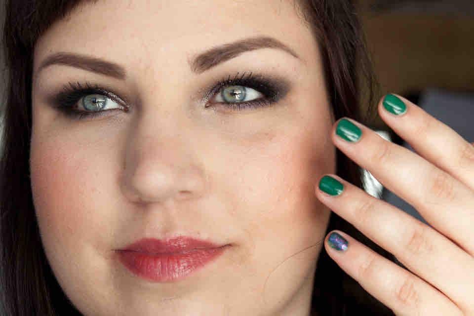 ESSENCE 'The Green & the Grudge' - Color of the Year - Nail Polish (13)
