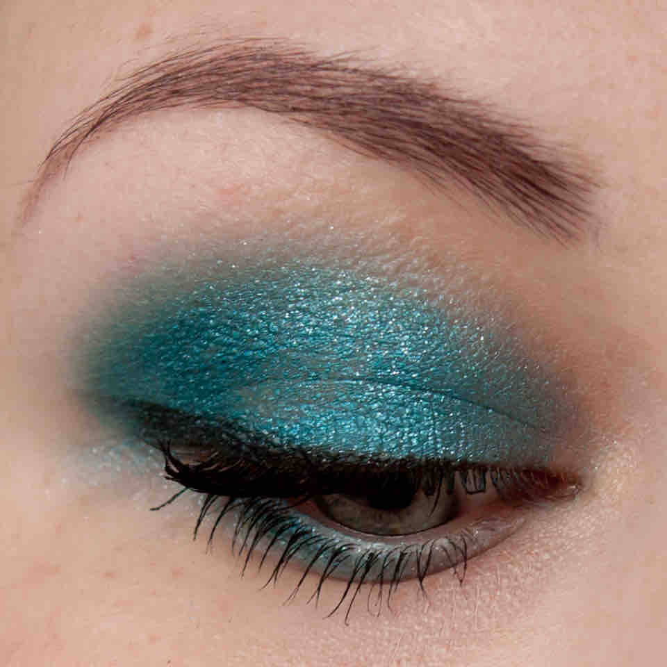 ESSENCE Life is a Freeride 03 Eyeshadow Sorbet - Snow Jam - Finish