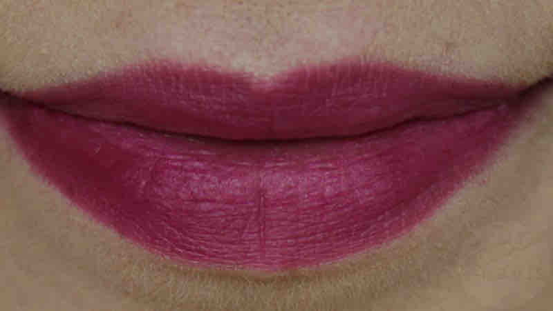 ESSENCE Lipstain Let me in Rose - You Rock (2)