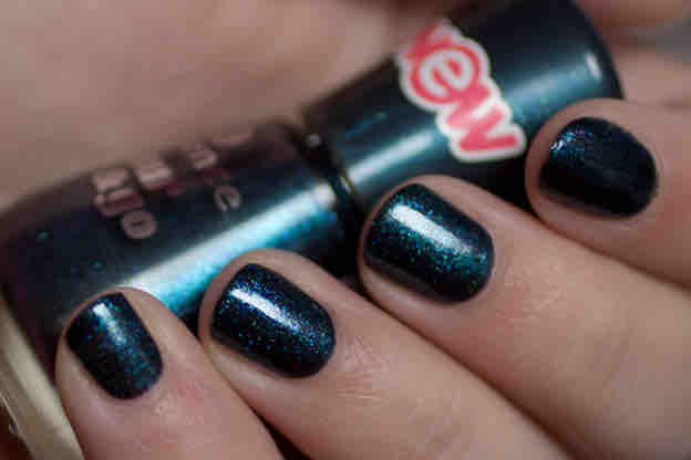 ESSENCE Miss Universe Color & Go Nail Polish (12)