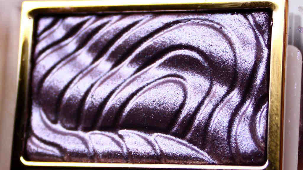 ESTEE LAUDER 'Cyber Lilac' Eyeshadow - Cyber Eyes (9) ESTEE LAUDER 'Cyber Lilac' Eyeshadow - Cyber Eyes (9)