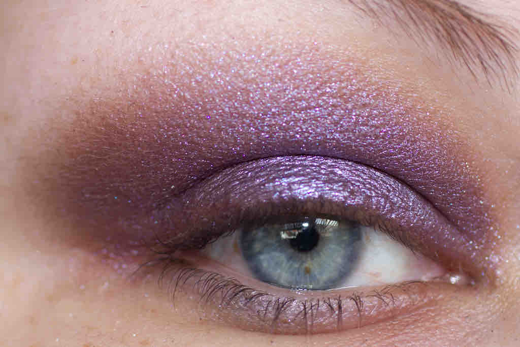 ESTEE LAUDER 'Cyber Lilac' Eyeshadow - Cyber Eyes (6) ESTEE LAUDER 'Cyber Lilac' Eyeshadow - Cyber Eyes (6)