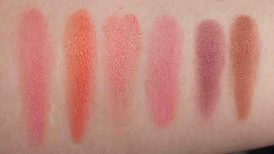Gradient Blushes bei Tageslicht: CATRICE Waterloo Sunrise | ESSENCE Heat Wave | CATRICE Revoltaire | ESTEE LAUDER Plush Petal | MAC  Vintage Grape| CLINIQUE Black Honey