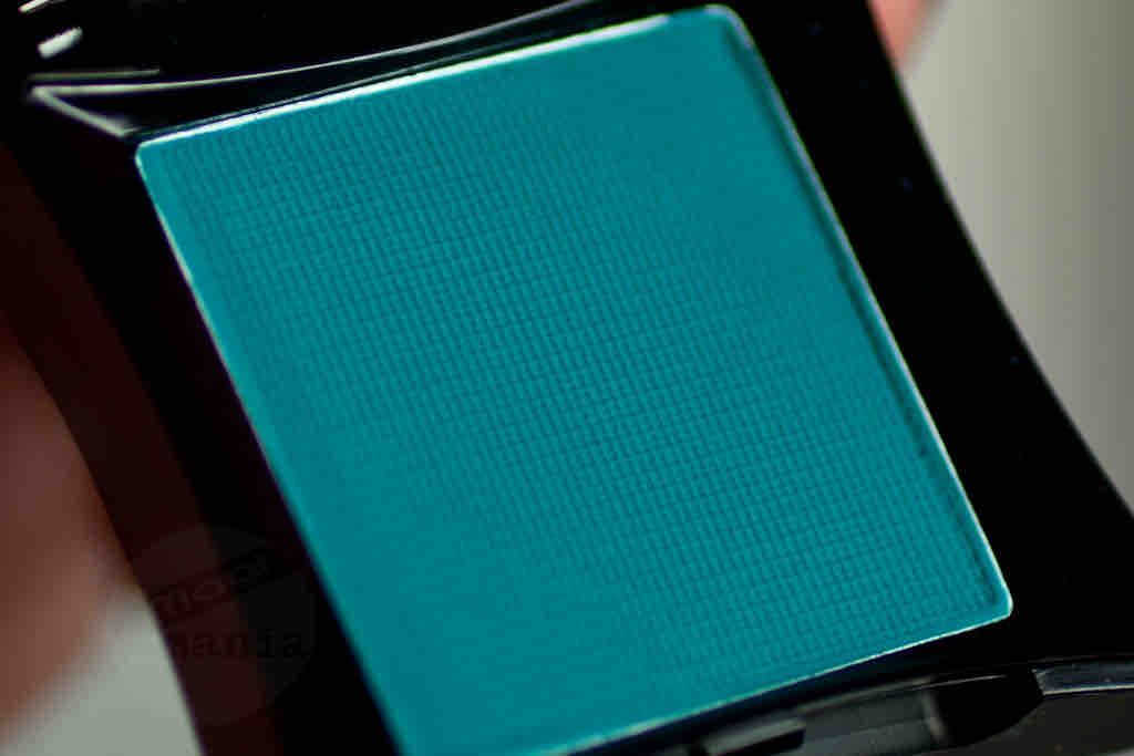 ILLAMASQUA 'Burst' Eyeshadow - Human Fundamentalism ILLAMASQUA 'Burst' Eyeshadow - Human Fundamentalism